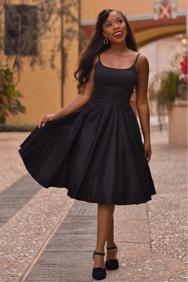 Peggy Retro Circle Dress in Black